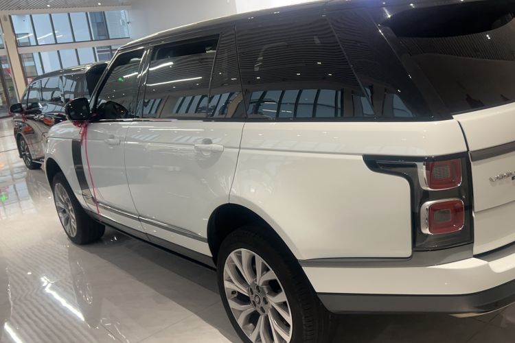 Used Land Rover Range Rover 2021 3.0 L6 Century Extended Classic Edition
