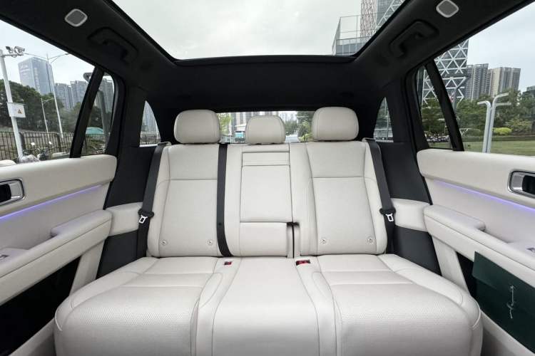 Used Li Auto L6 2024 Pro Model Interior 11