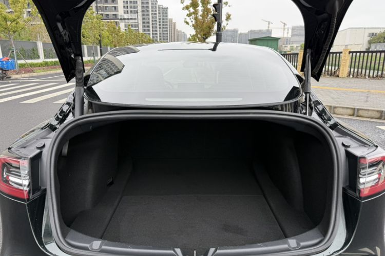 Used Tesla Model 3 2022 Performance High-Performance All-Wheel-Drive Version Trunk