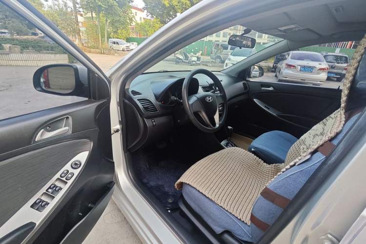 Used Hyundai Verna Ray 2014 1.4L Automatic GLX