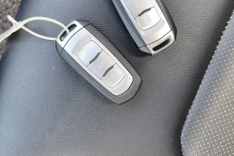 Used Geely Auto Emgrand 2015 Sedan 1.5L CVT Upward Version