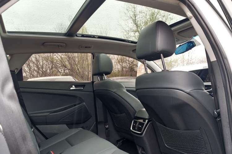 Used Hyundai Tucson 2020 280TGDi Two-Wheel-Drive GLS Fashion Edition China VI Standard