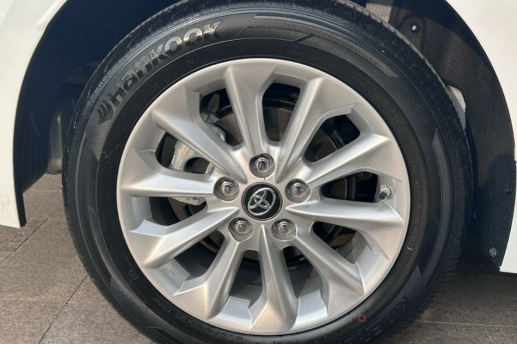 Used Toyota Corolla 2021 Dual-Motor 1.8L E-CVT Elite Edition