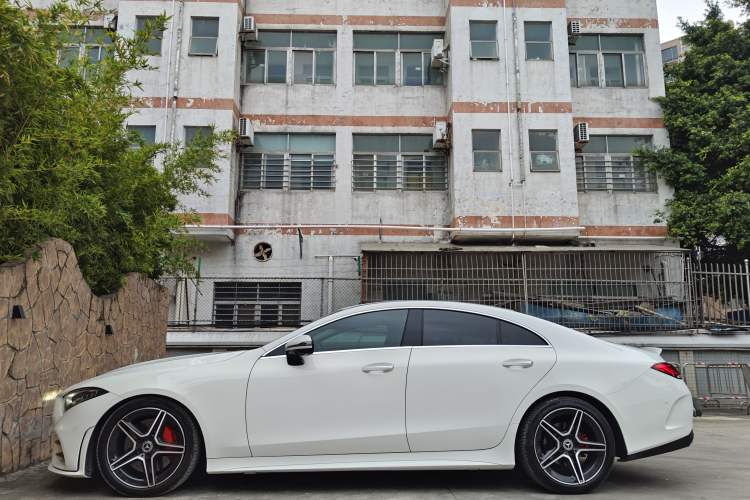 Used Mercedes-Benz CLS 2021 CLS 300 Luxury Model Exterior 6