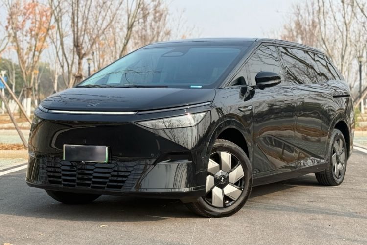 Used XPeng X9 2024 702 Ultra-Long Range Pro