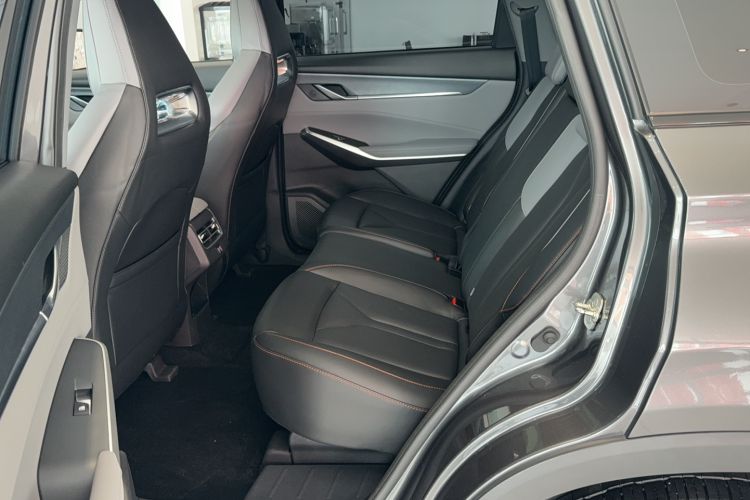 Used CHANGAN CS75 PLUS 2023 2nd Generation 1.5T Automatic Elite Version Left Rear Seat