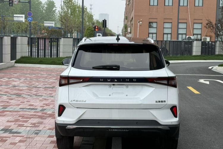 Used Wuling Asta 2021 1.5T CVT Starlight Edition Exterior 5