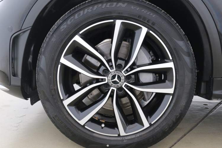 Used Mercedes-Benz GLC 2020 Facelift GLC 300 L 4MATIC Dynamic Edition
