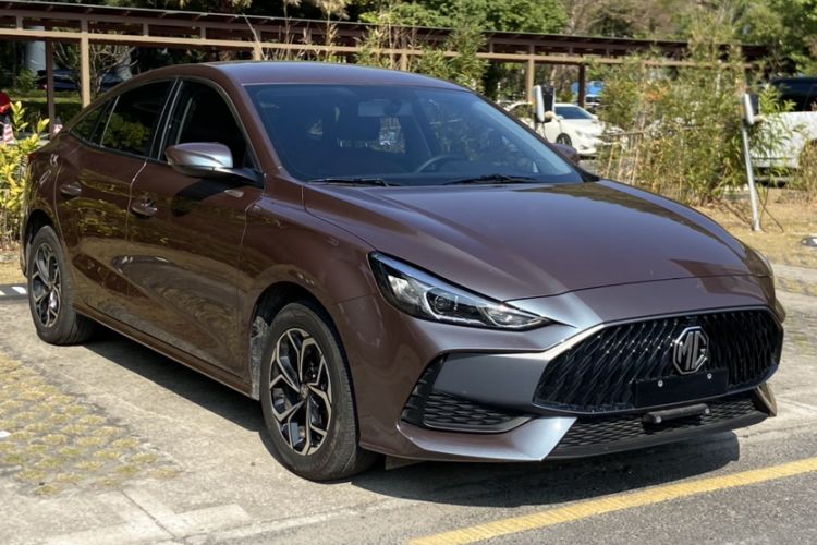 Used MG 5 2023 180 DVVT Manual Fashion Edition
