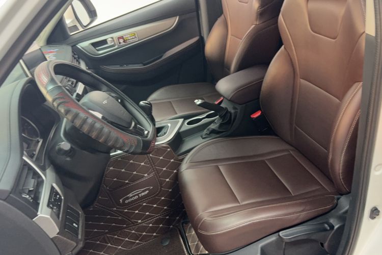 Used FORTHING T5 2022 Grand Edition 1.6L Manual Dream-Chasing Five-Seat Model
