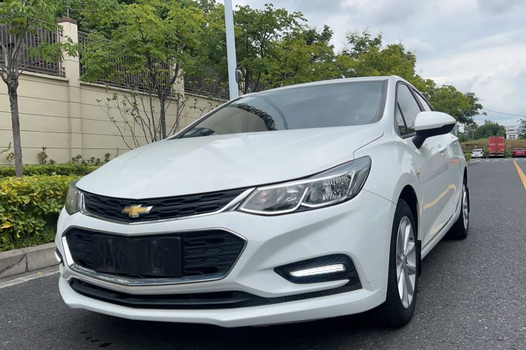 Used Chevrolet Cruze 2018 320 Automatic Pioneer Sunroof Edition
