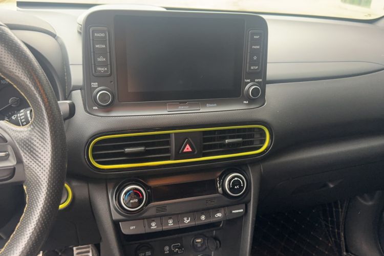 Used Hyundai ENCINO 2018 1.6T Dual-Clutch ZhiPao Edition China V Standard Audio And AC Panel