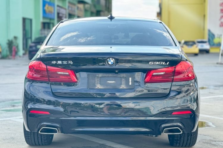 Used BMW 5 Series 2018 530Li Leading Model M Sport Package
