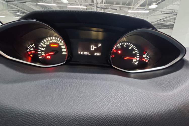 Used Peugeot 308S 2015 1.2T Automatic Jingchi Edition
