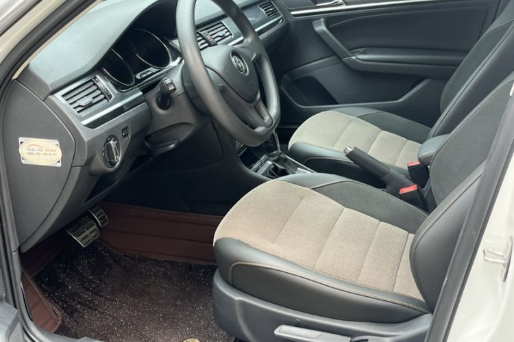 Used Volkswagen C-TREK 2017 1.6L Automatic Comfort Model
