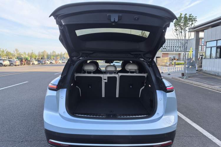 Used Nio ES6 2023 75 kWh Trunk