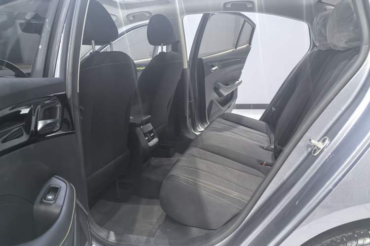 Used Roewe i5 2021 1.5L CVT Platinum Edition