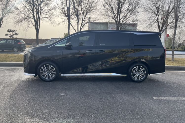 Used GAC Trumpchi M8 2024 Master Series 400T Prestige Edition