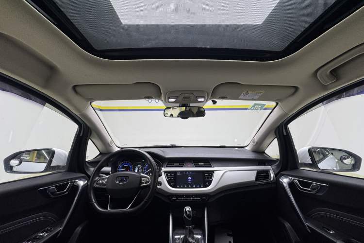 Used Geely Auto Vision X3 2020 1.5L CVT Luxury Model Interior 2