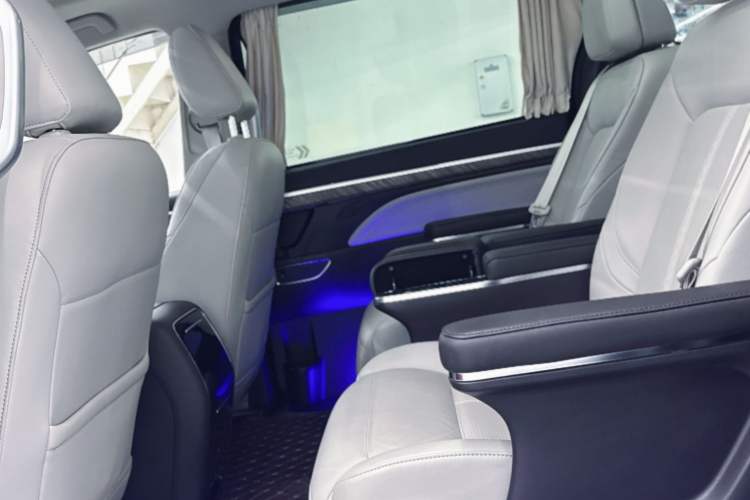 Used GAC Trumpchi M8 2021 Master Series 390T Ultimate Edition Interior 6