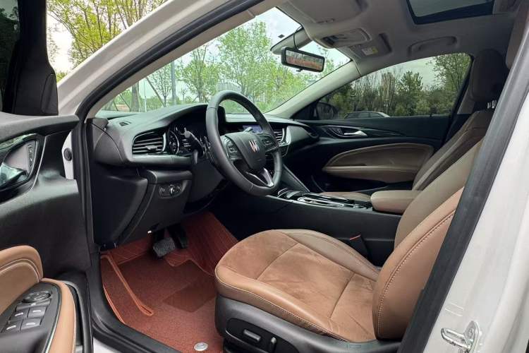 Used Buick Regal 2024 28T Luxury Edition Exterior 8