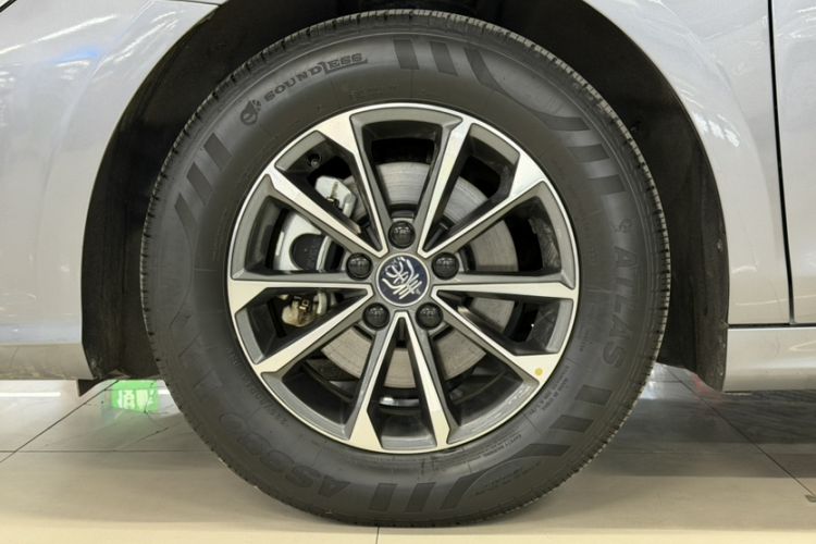 Used BYD Qin PLUS 2023 Champion Edition DM-i 55KM Leading Model