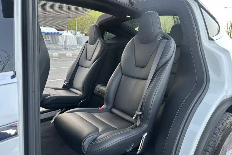 Used Tesla Model X 2016 X P100D Performance High-Performance Edition Interior 5