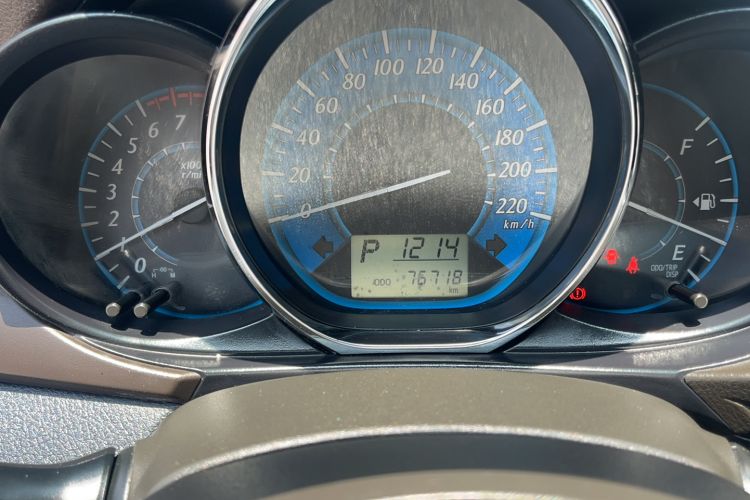 Used Toyota YARiS L Zhi Xuan 2015 1.5E Automatic Charm Edition
