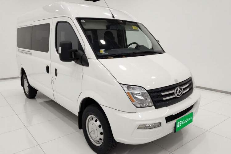 Used SAIC MAXUS Xintu V80 2021 2.0T Manual Classic Aoyuntong 127 PS Mid-axle Mid-roof 6/7/8/9-Seater