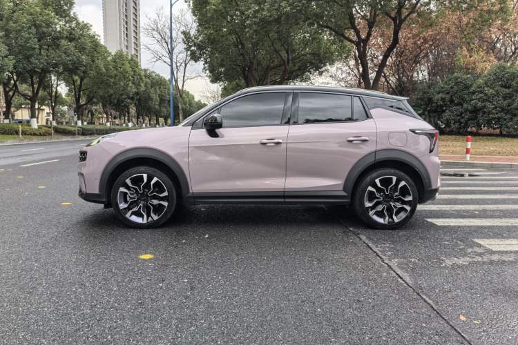 Used Lynk & Co 06 2021 1.5T Shero Pink Special Edition