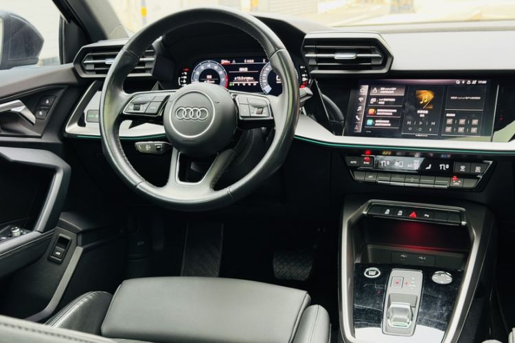 Used Audi A3 2024 A3L Limousine 35 TFSI Fashionable and Elegant Model Interior 1