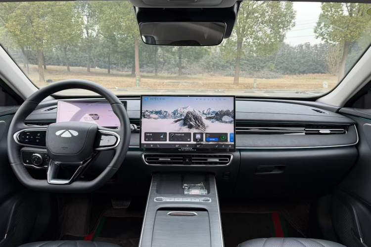 Used Chery Fengyun A8L 2025 1.5 TGDI 145 km Luxury Version
