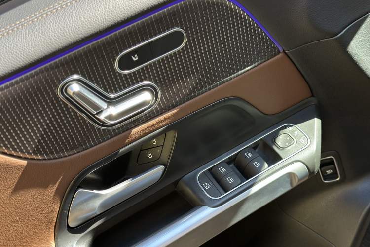 Used Mercedes-Benz GLB 2023 GLB 220 Fashion Model