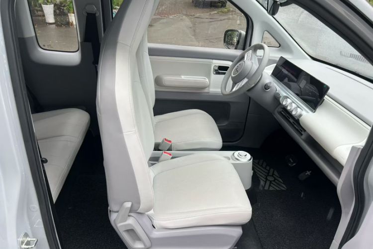 Used Wuling Air ev 2023 - Four Seats - Advanced Edition