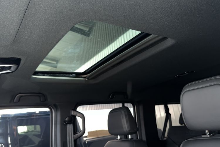 Used 212 T01 2024 2.0T Explorer