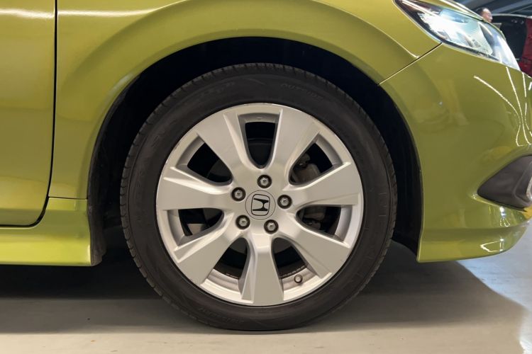 Used Honda Jade 2013 1.8L automatic Comfort version 5 seats
