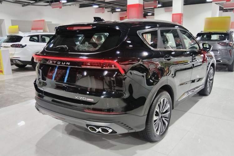 Used JETOUR X70 PLUS 2025 1.5T CVT Flagship PRO 7-Seater Exterior 4