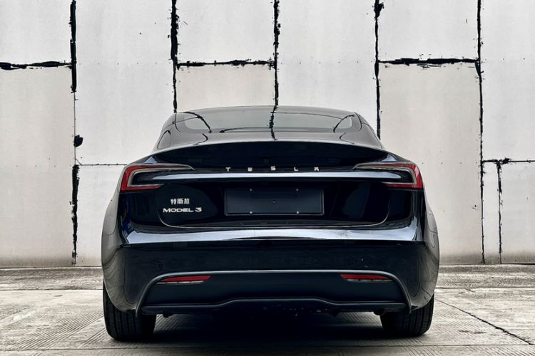 Used Tesla Model 3 2025 Rear-Wheel-Drive Version