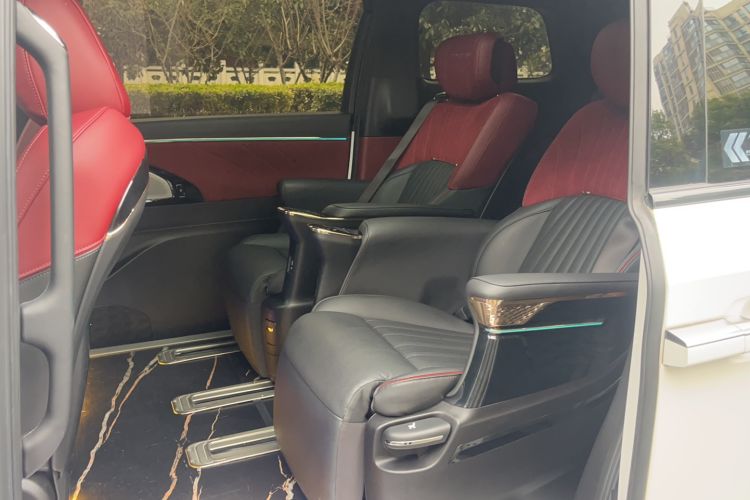 Used GAC Trumpchi M8 2023 Zongshi Series Dual-Motor Supreme Edition
