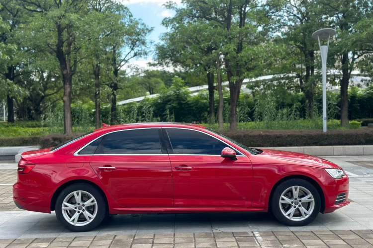 Used Audi A4L 2018 30th Anniversary Edition 40 TFSI Trendy Model
