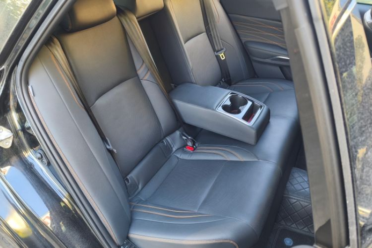 Used Toyota Avalon 2024 Dual-Motor 2.0L Luxury Edition