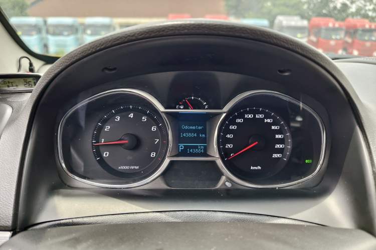 Used Chevrolet Captiva 2015 2.4L Two-Wheel Drive Urban Version 7 Seats