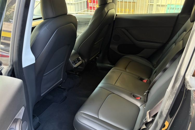 Used Tesla Model Y 2022 Rear-Wheel-Drive Version