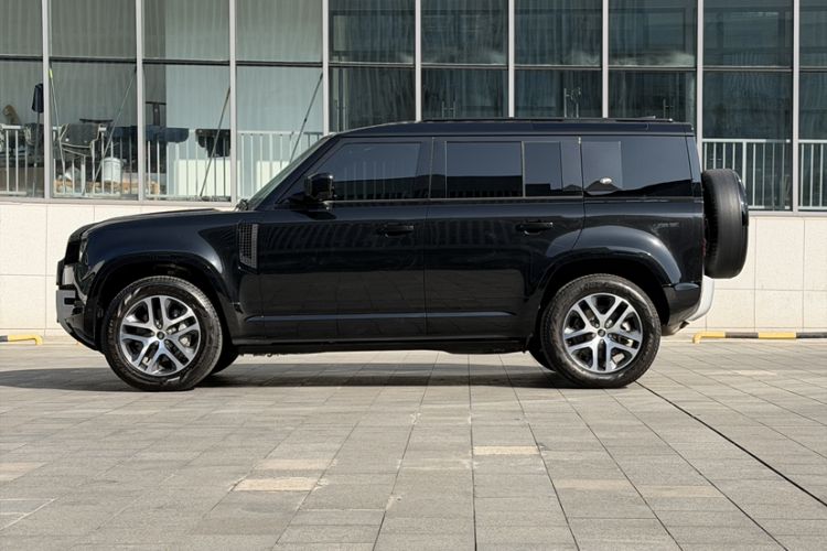 Used Land Rover Defender 2024 110 3.0T P400 X-DYNAMIC HSE Exterior 8