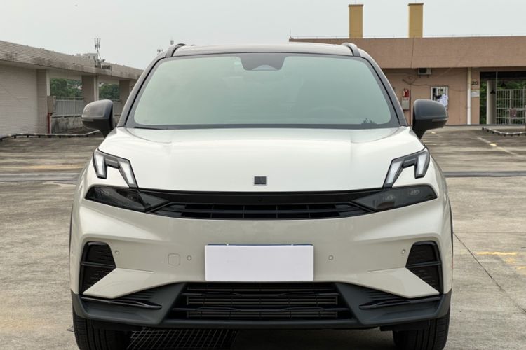 Used Lynk & Co 06 2025 Renew 1.5T Halo Exterior 3