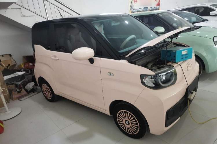 Used Chery New Energy QQ Ice Cream 2022 170km Sundae Phosphate Lithium-Ion