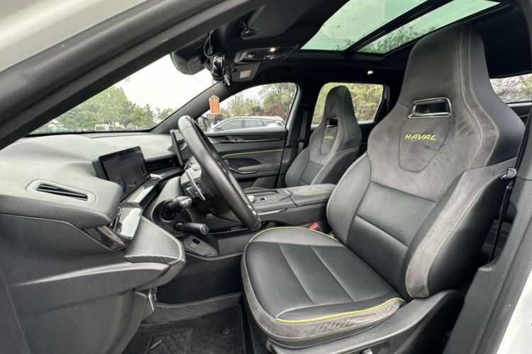 Used Haval H6S 2022 2.0T Two-Wheel Drive ZhiRun Version Interior 2