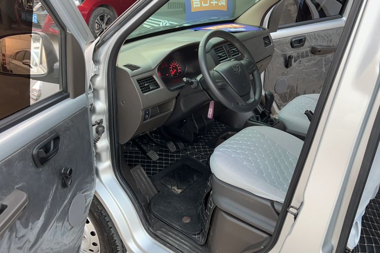 Used Wuling Rongguang S 2023 1.5L Base Version 5/7 Seats