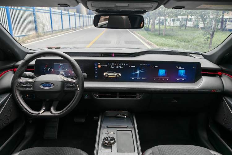 Used Ford EVOS 2022 EcoBoost 245 Sport Edition
