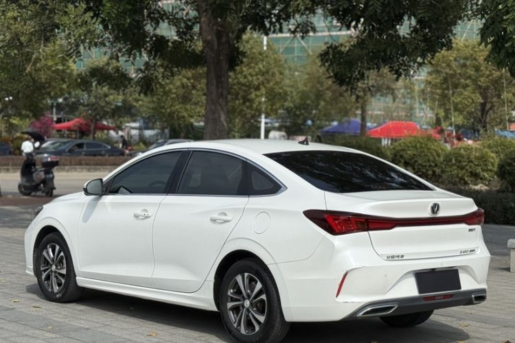 Used Changan Eado 2022 PLUS Blue Whale NE 1.4T GDI DCT Prestige Edition
